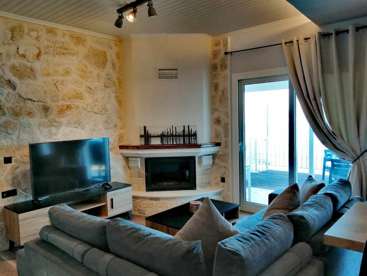 Infinity Blue Apartment Agni Bagian luar foto