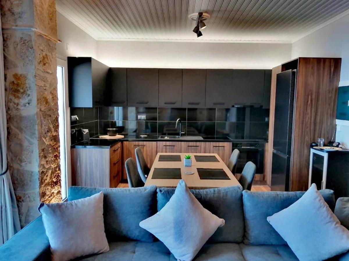 Infinity Blue Apartment Agni Bagian luar foto