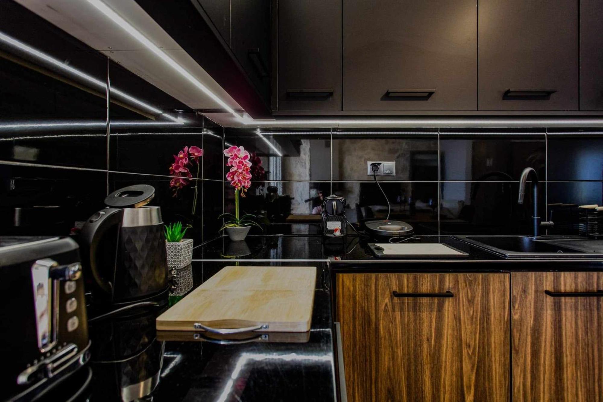 Infinity Blue Apartment Agni Bagian luar foto