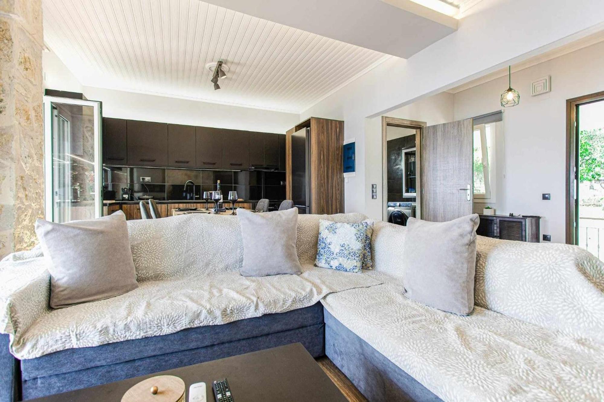 Infinity Blue Apartment Agni Bagian luar foto